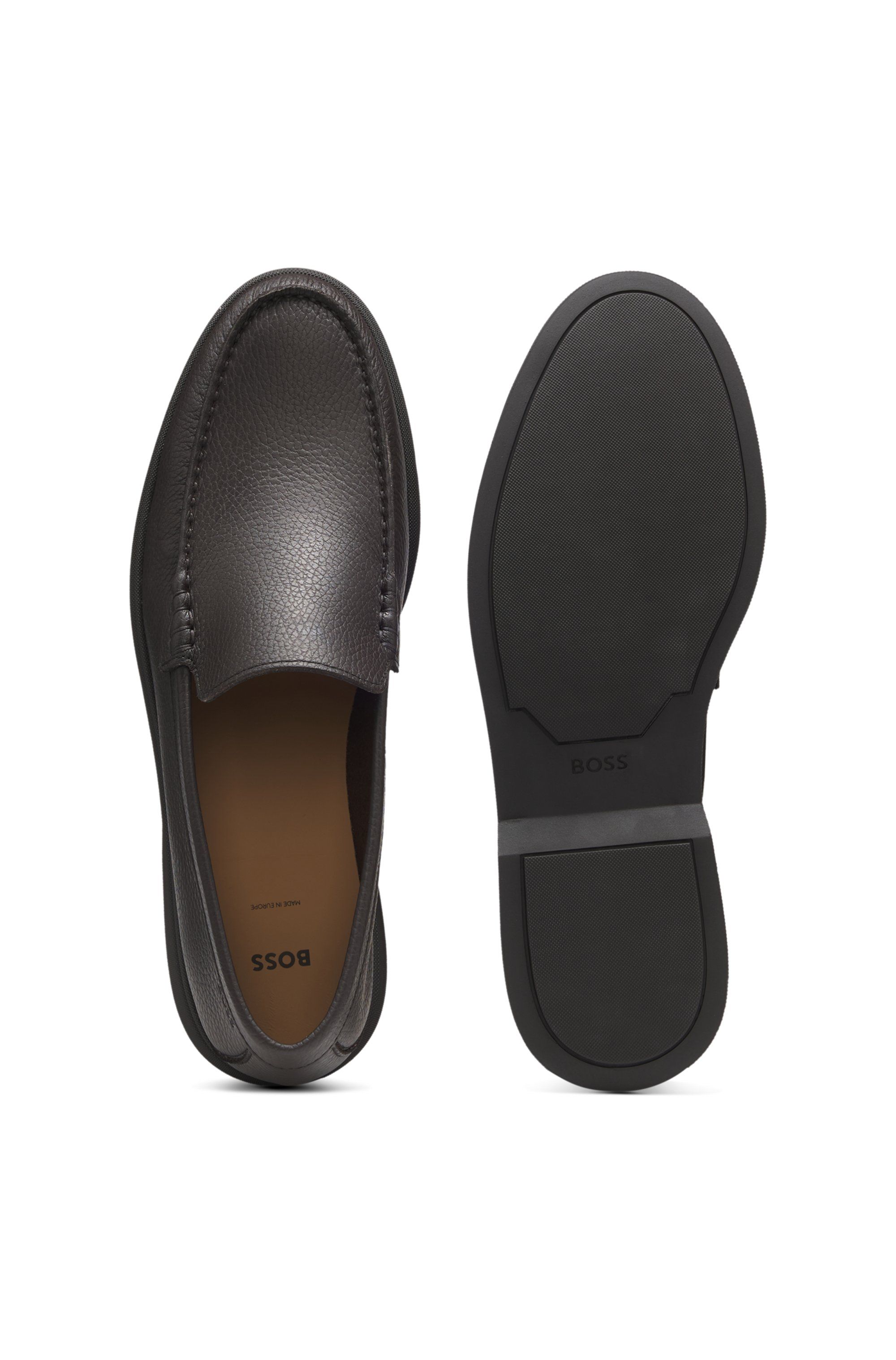 Mokasíny z tumbledové kůže s detailem loga - Dark Brown
