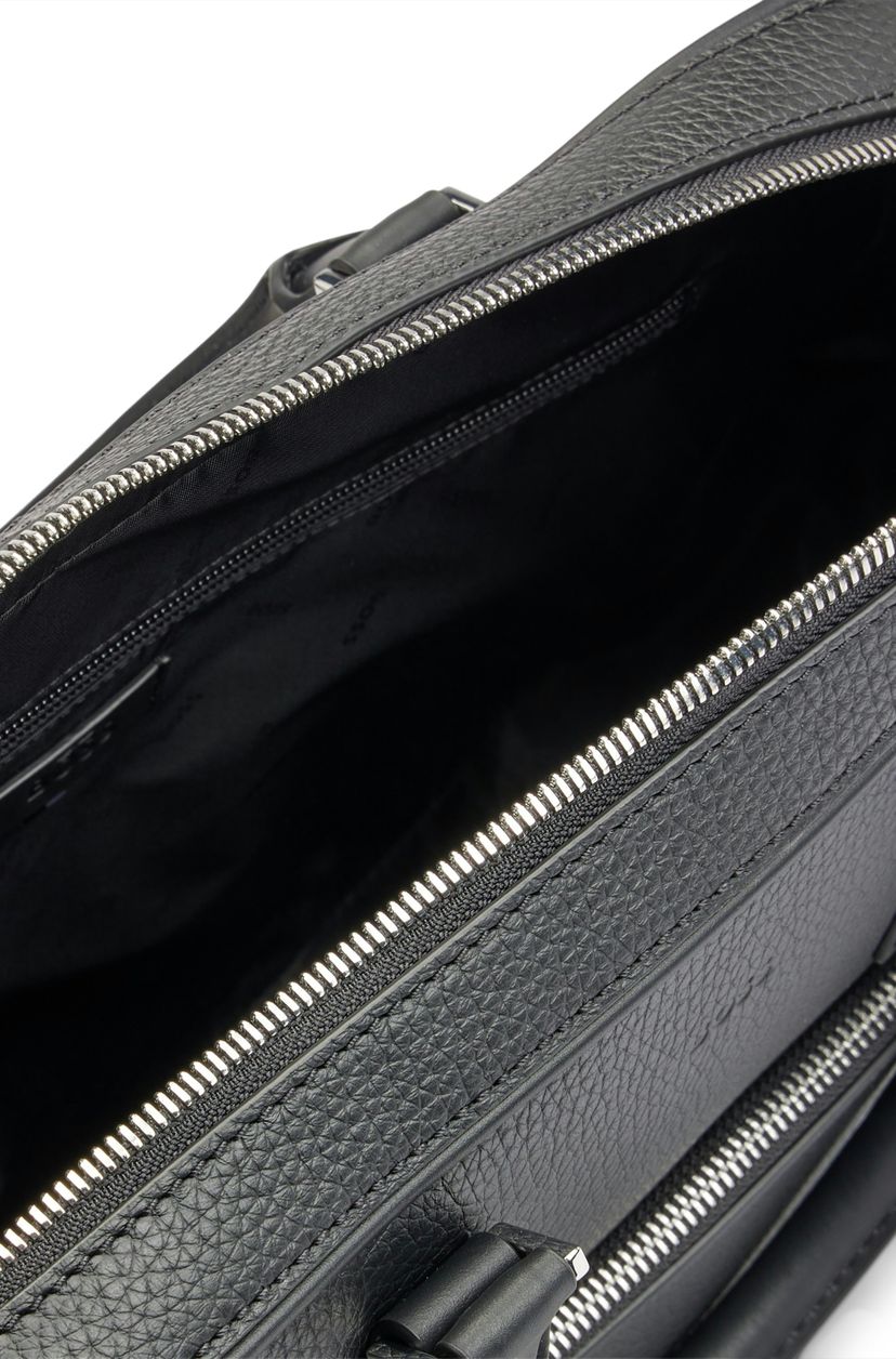 Pouzdro na dokumenty z rýhované kůže s reliéfním logem - Black - galerie #2