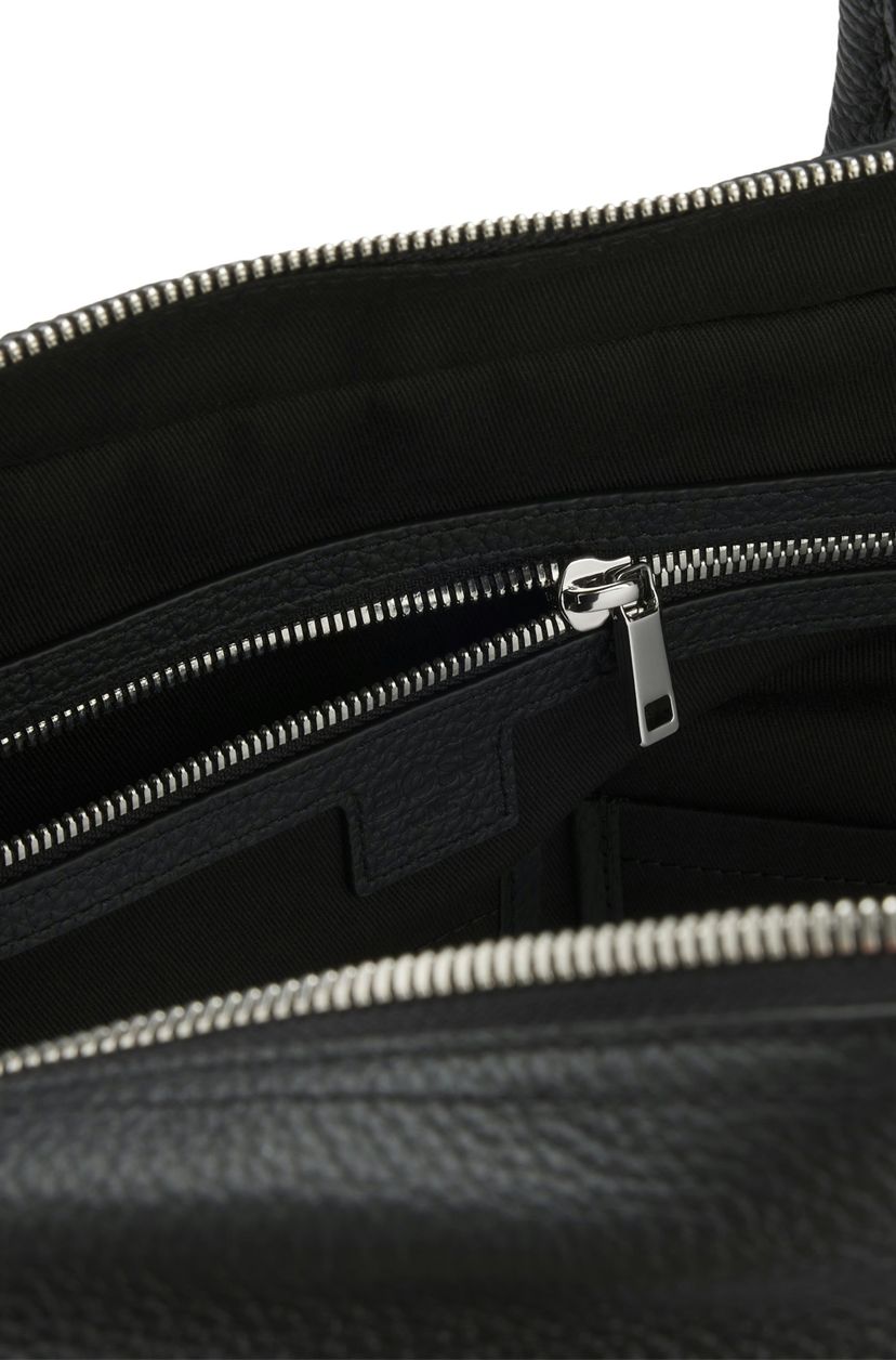 Kožená brašna s reliéfním logem - Black - galerie #4