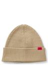 Čepice z panenské vlny s červeným logem - Medium Beige